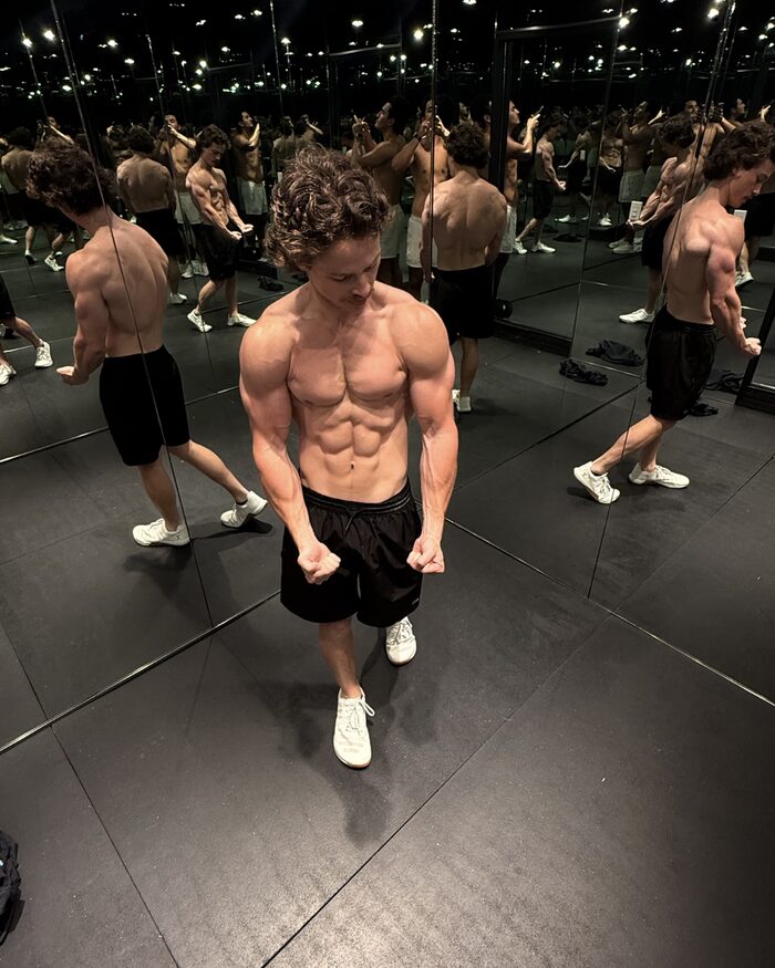 Dylan, flexing in the gym
